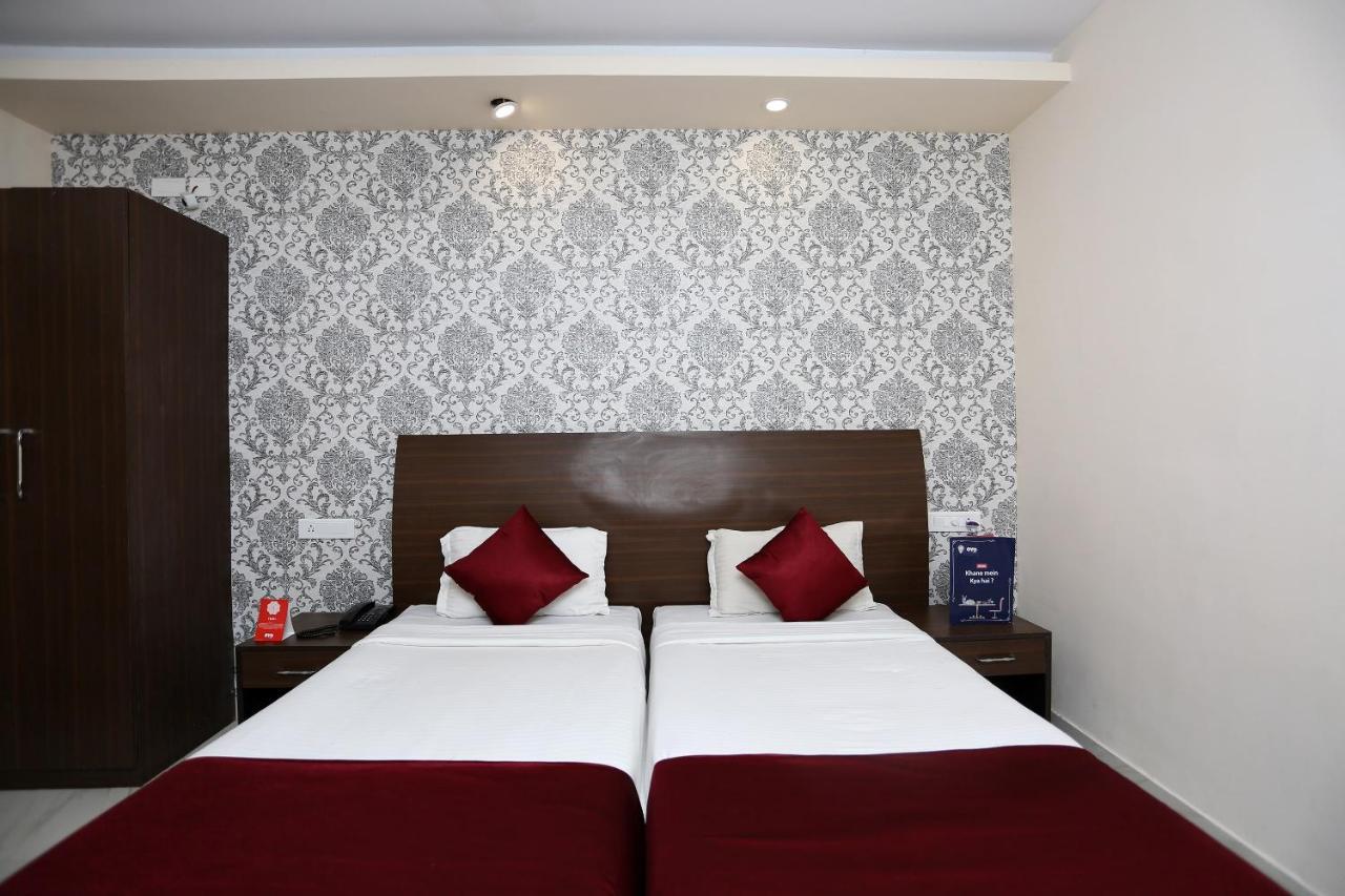 Hotel Railview 부바네스 외부 사진