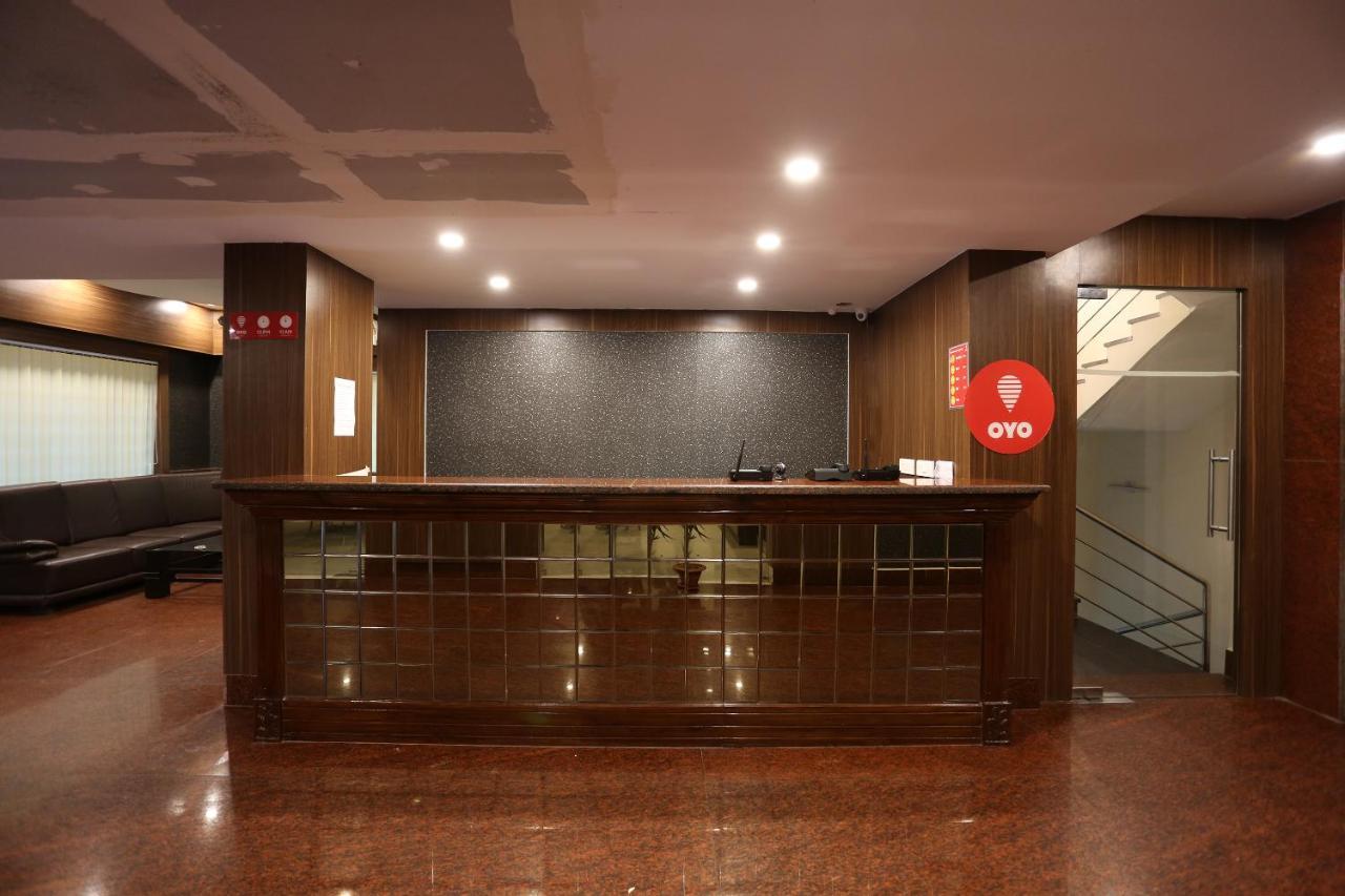 Hotel Railview 부바네스 외부 사진