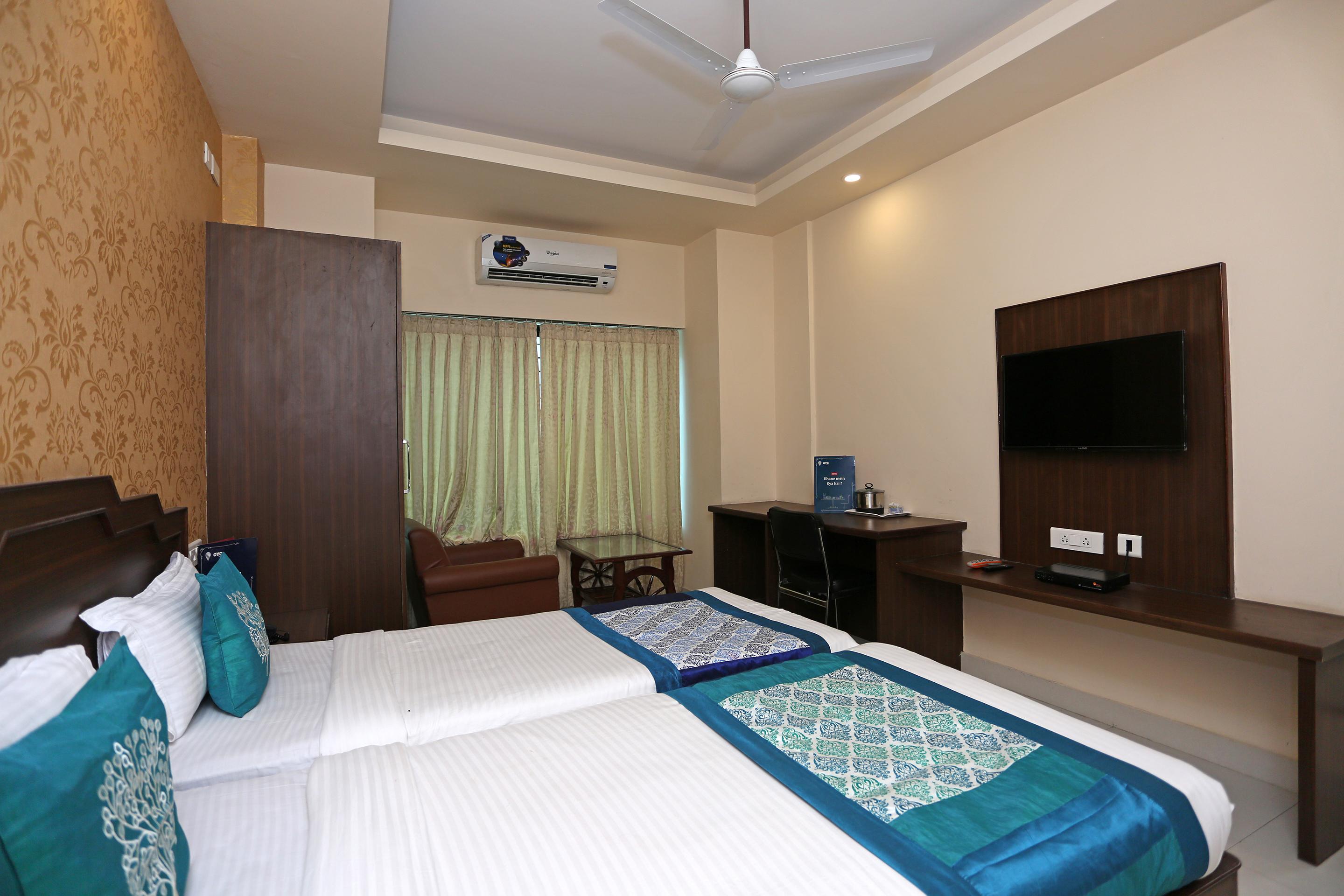 Hotel Railview 부바네스 외부 사진